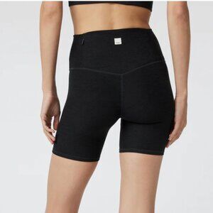 Vuori Clean Elevation Shorty 6"